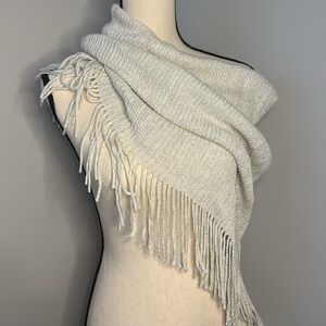 Shimmery White Scarf​